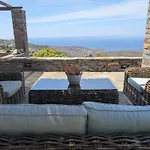 Villa Cycladic With Sea View! Ioulis